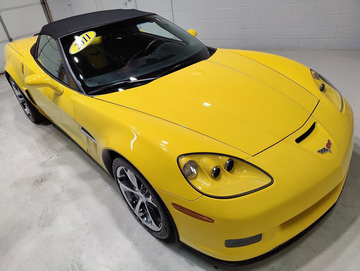 Used 2011 Chevrolet Corvette Grand Sport RWD image 2