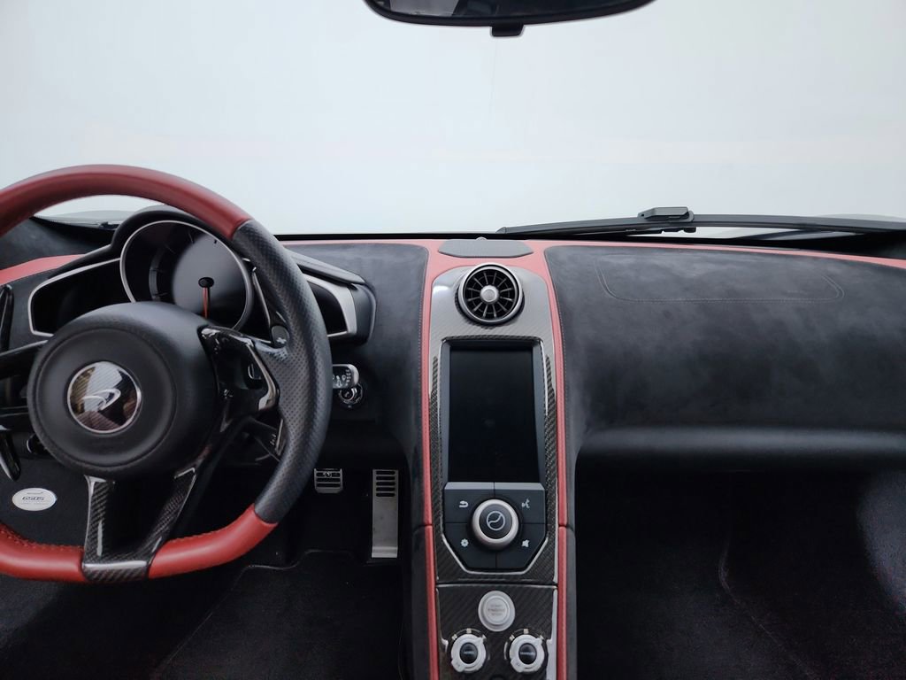 Used 2015 McLaren 650S Spider image 20