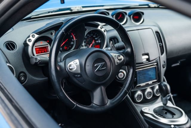 Used 2009 Nissan 370Z Coupe image 6
