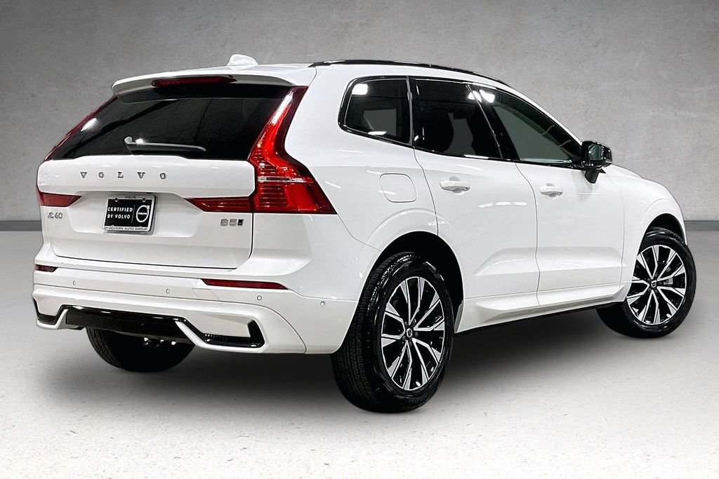 Certified 2024 Volvo XC60 B5 Plus AWD/4WD image 6