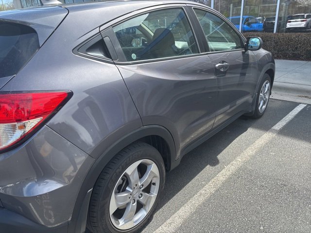 Used 2022 Honda HR-V LX image 14