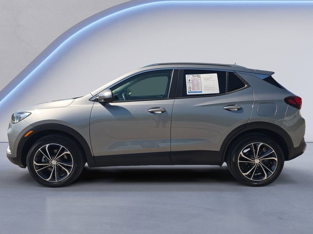 Used 2023 Buick Encore GX Select FWD image 2