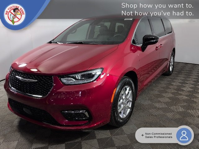 New 2026 Chrysler Pacifica Select