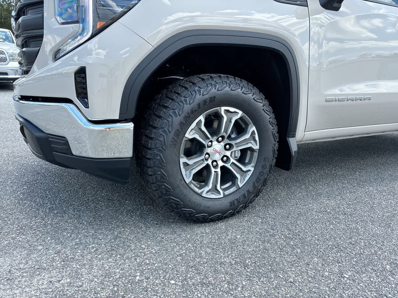 New 2026 GMC Sierra 1500 Pro w/ Pro Value Package AWD/4WD image 31