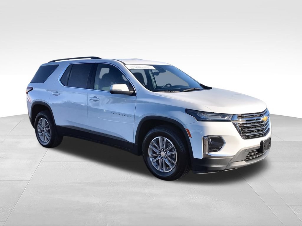 Used 2023 Chevrolet Traverse LT AWD/4WD image 2