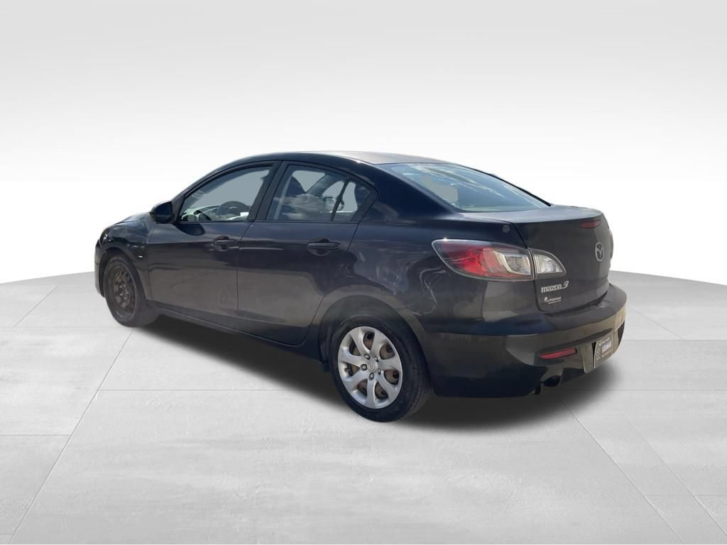 Used 2013 MAZDA MAZDA3 i Sport FWD image 7