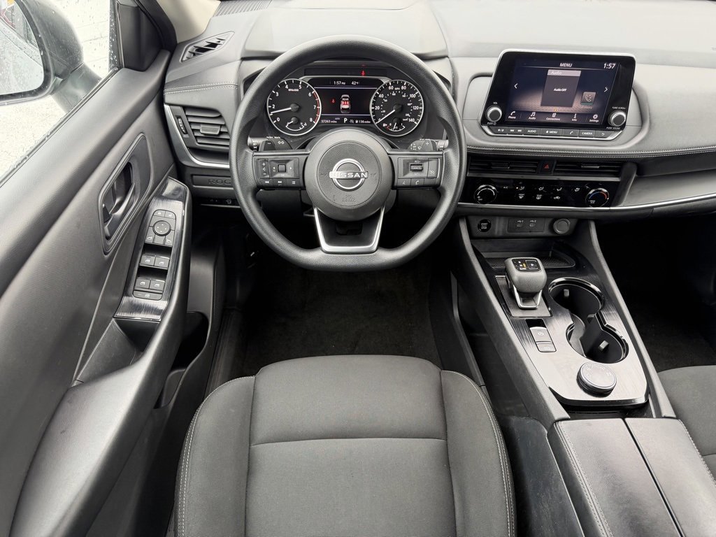 Used 2024 Nissan Rogue S image 14