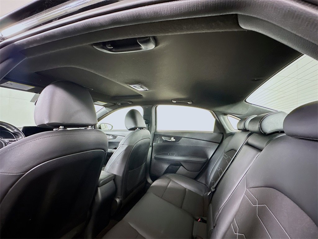 Used 2024 Kia Forte GT-Line w/ GT-Line Premium Package image 13