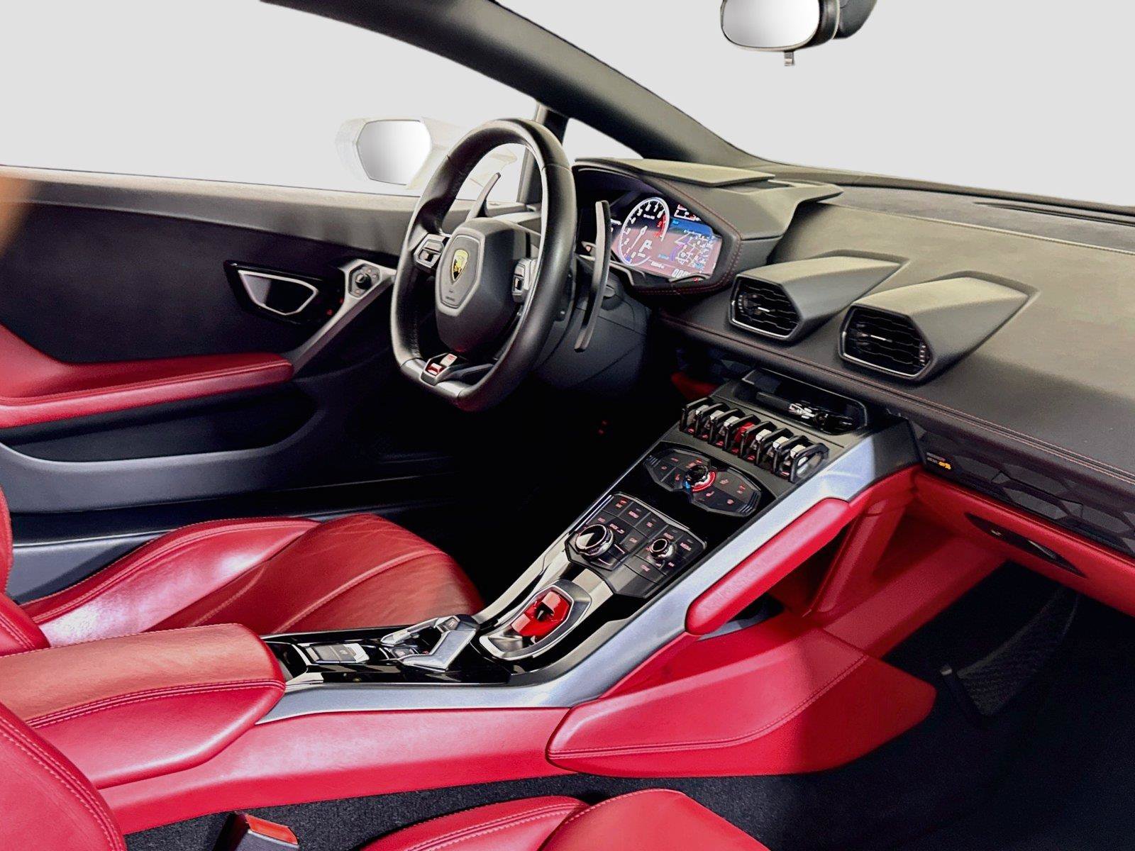 Used 2017 Lamborghini Huracan LP 580-2 RWD image 29