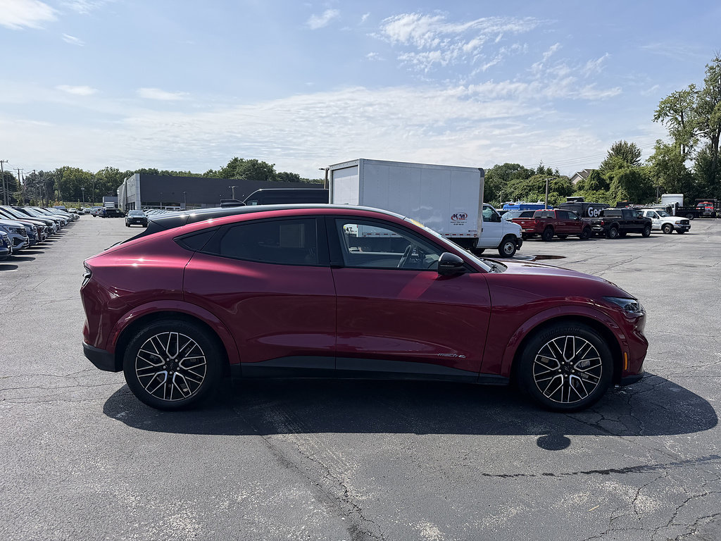 Certified 2025 Ford Mustang Mach-E Premium AWD/4WD image 8