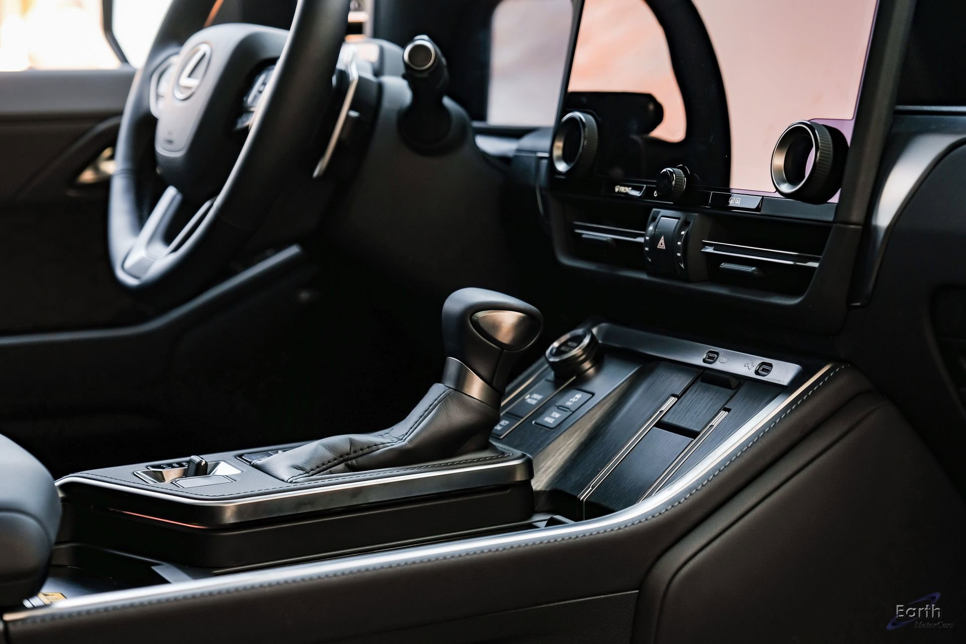 Used 2025 Lexus GX 550 550 Luxury+ HUD Traffic LIFTED w/ Accessory Package (2T) image 49