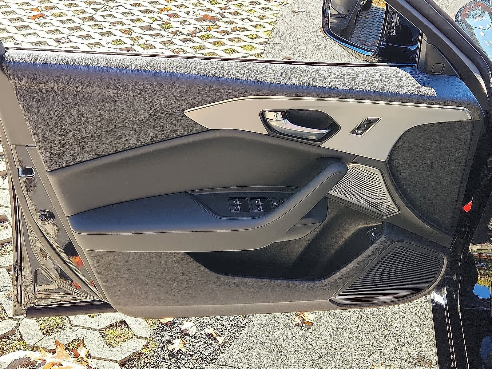 Certified 2025 Acura TLX w/ Technology Package FWD image 13