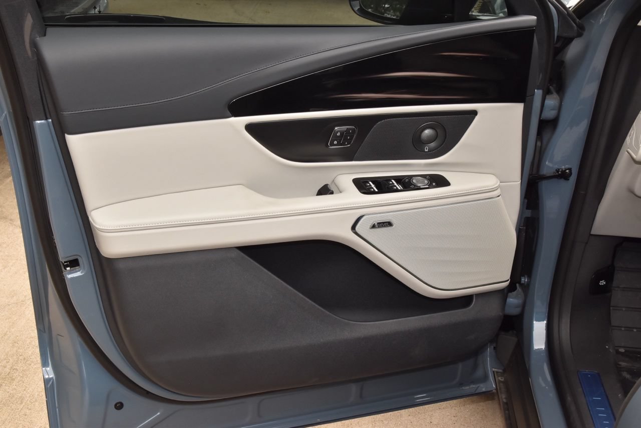 New 2026 Lincoln Nautilus Reserve AWD/4WD image 44