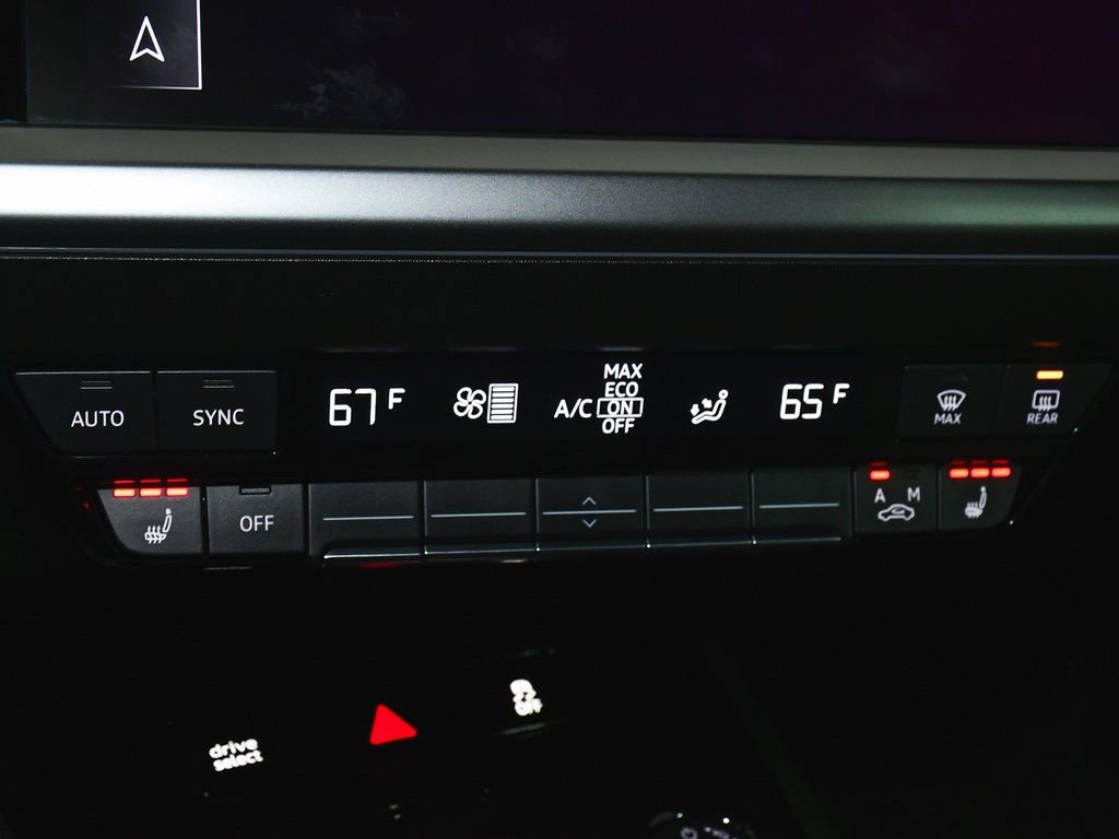 Used 2024 Audi Q4 e-tron Premium Plus w/ Premium Plus image 33