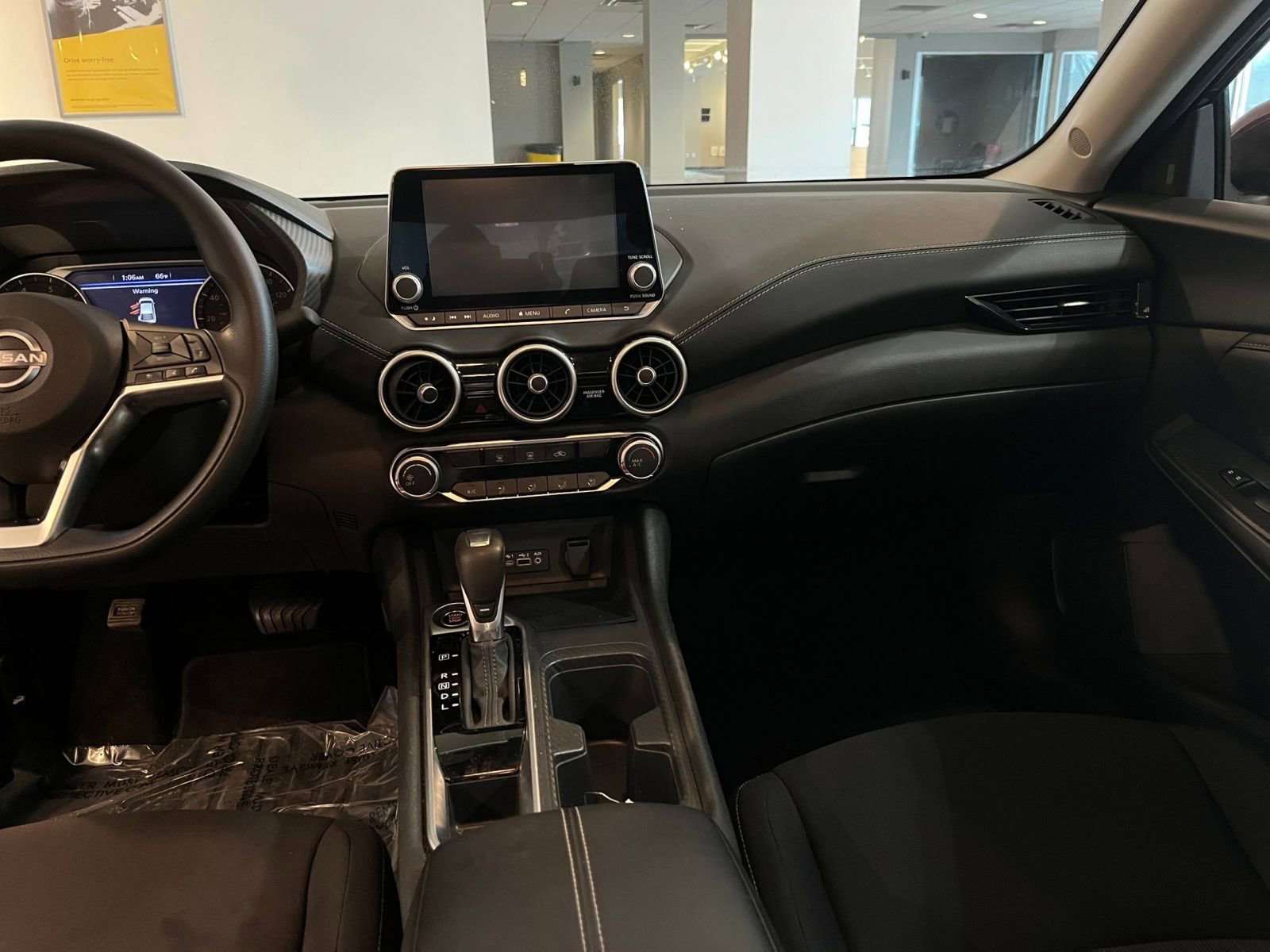 Used 2025 Nissan Sentra SV image 34