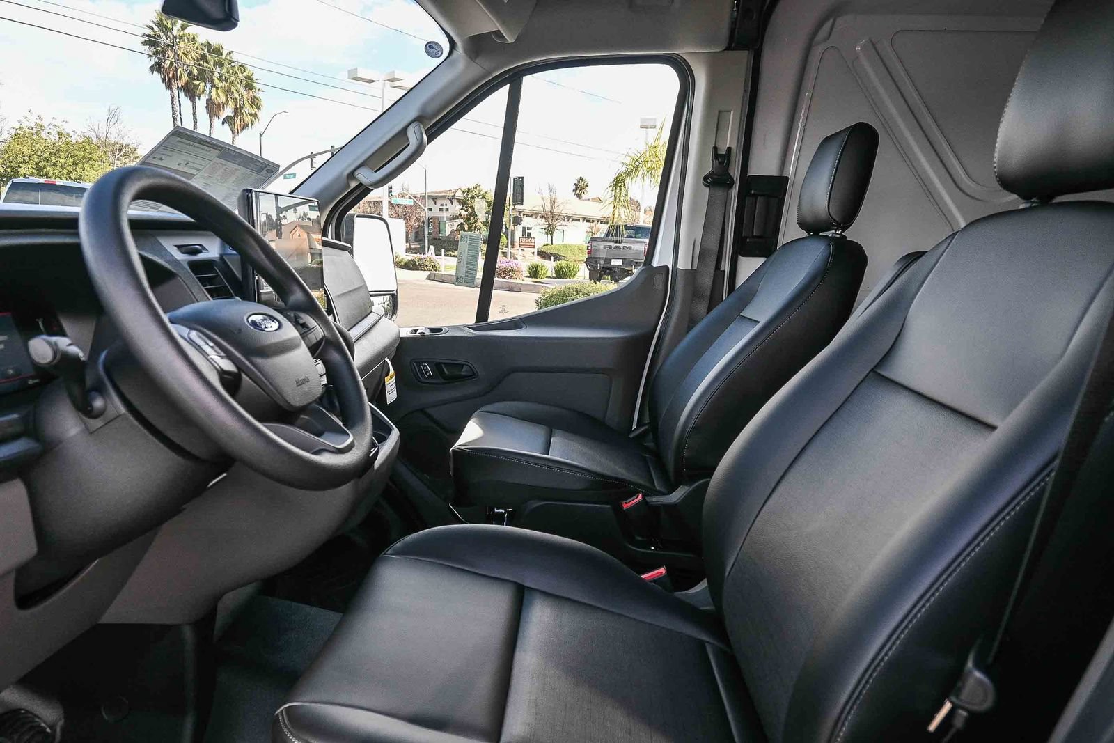 New 2026 Ford Transit 250 148 Medium Roof w/ Load Area Protection Package RWD image 13