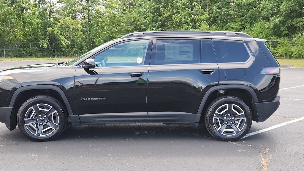 New 2026 Jeep Cherokee Laredo AWD/4WD image 5