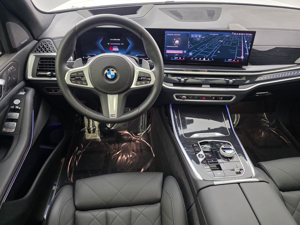 Used 2024 BMW X7 xDrive40i w/ M Sport Package image 12
