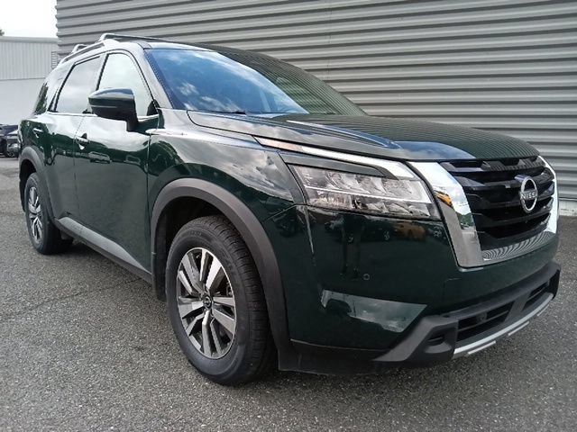 Used 2024 Nissan Pathfinder SL AWD/4WD video 1