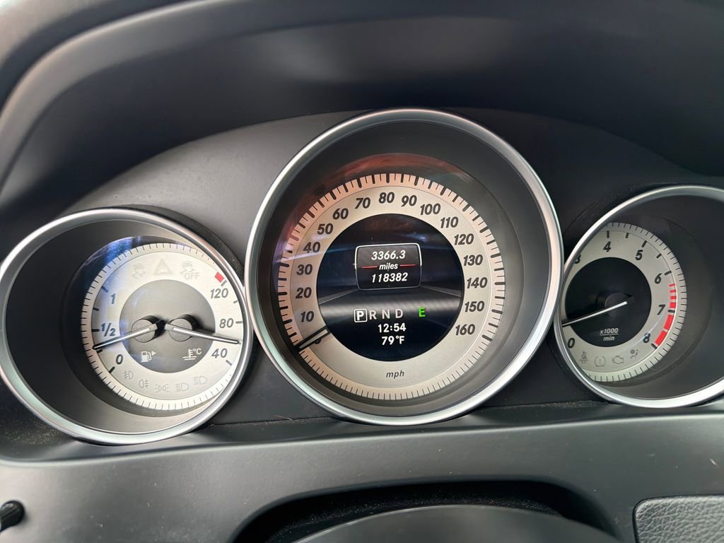 Used 2013 Mercedes-Benz C 250 Sedan image 14