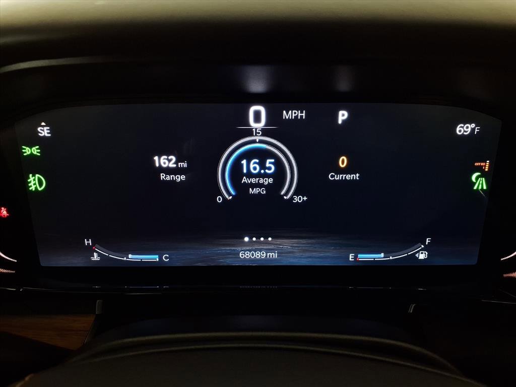 Used 2022 Jeep Grand Wagoneer Series III w/ Rear Seat Video Group 1 image 18