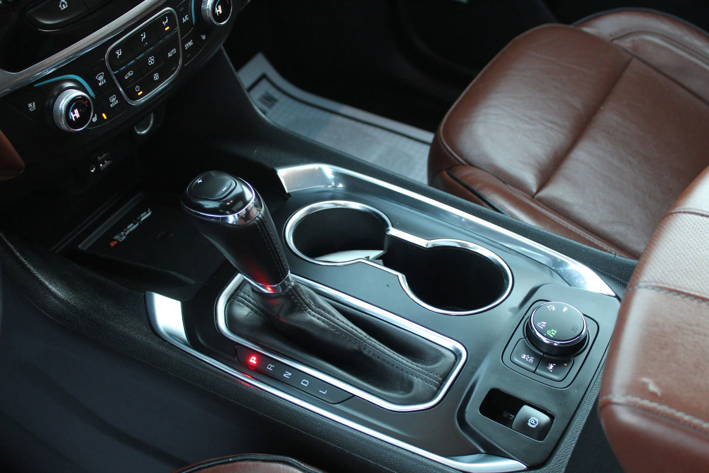 Used 2020 Chevrolet Traverse High Country image 23