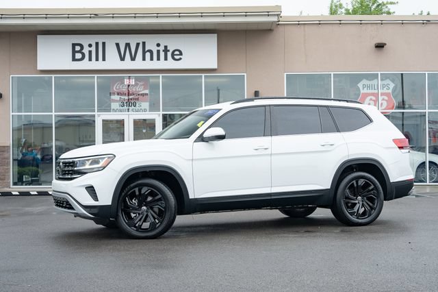 Certified 2022 Volkswagen Atlas SE w/ Black Wheel Package AWD/4WD image 1