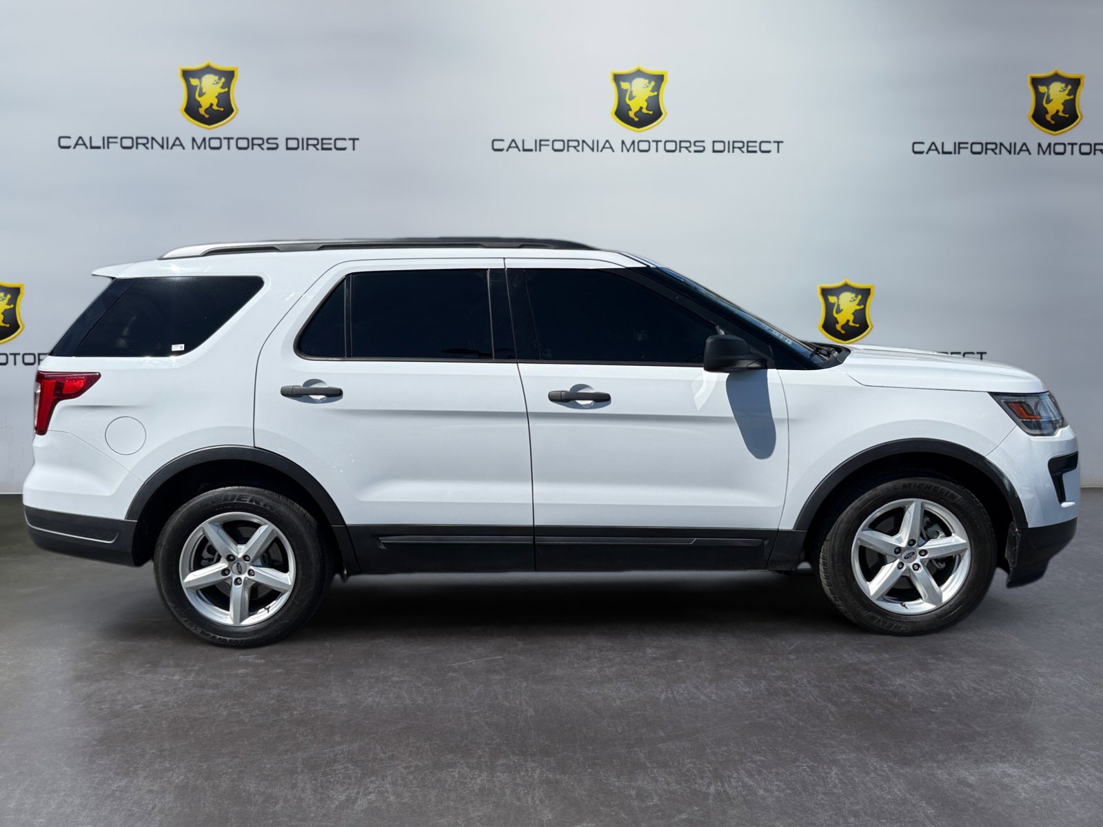 Used 2019 Ford Explorer FWD image 6