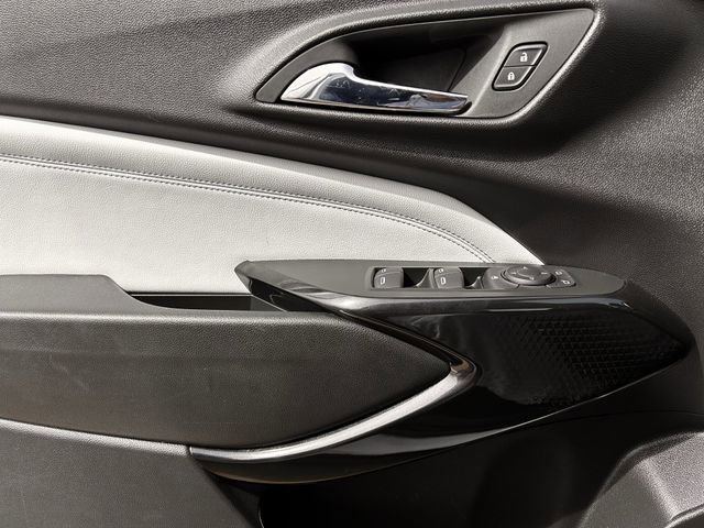 Used 2025 Chevrolet Trax LT image 24