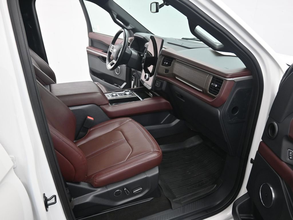 Used 2023 Ford Expedition Max Limited AWD/4WD image 38