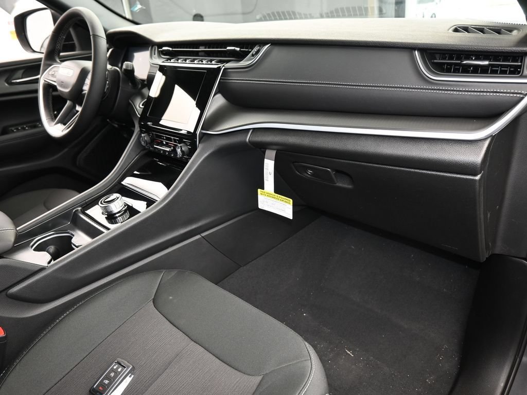 New 2026 Jeep Grand Cherokee Laredo X AWD/4WD image 42