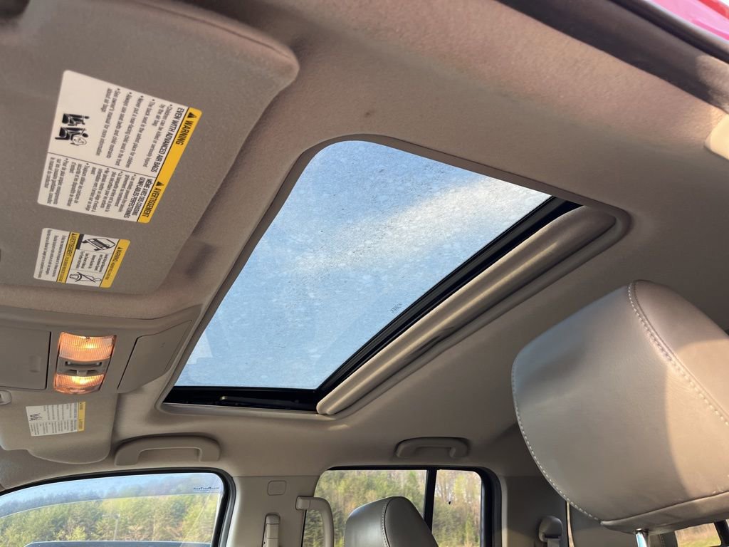 Used 2016 Nissan Frontier SL image 6