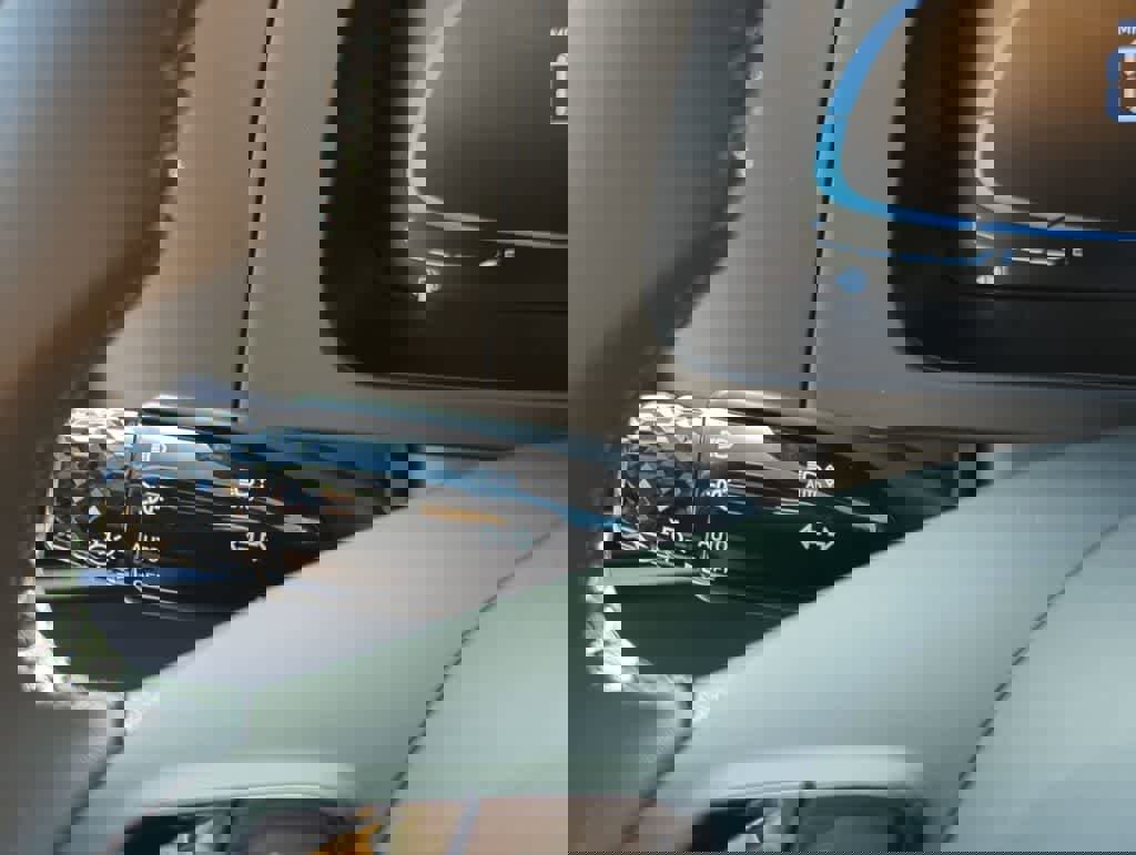 New 2026 Hyundai Elantra Sport FWD image 27