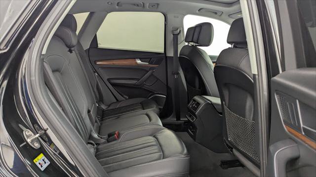 Used 2021 Audi Q5 e Premium Plus w/ Premium Plus Package image 18