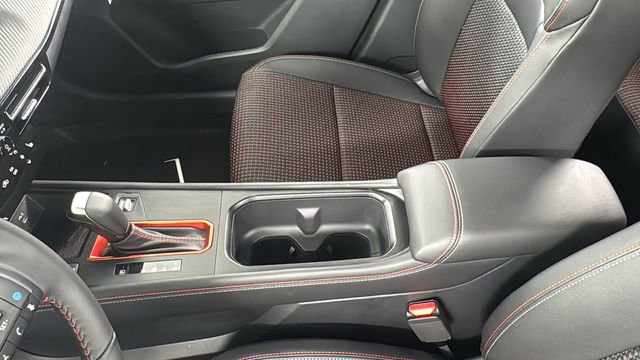 New 2026 Nissan Kicks SR w/ Cold Weather Package image 33
