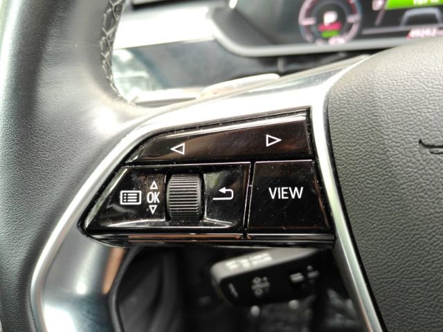 Used 2022 Audi e-tron Premium Plus AWD/4WD image 41