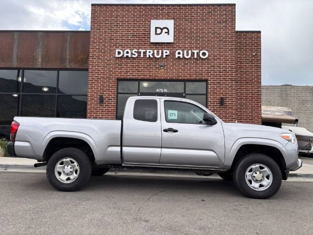 Used 2020 Toyota Tacoma SR image 4