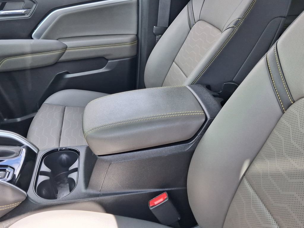 Used 2023 Chevrolet Colorado ZR2 w/ ZR2 Convenience Package III AWD/4WD image 13