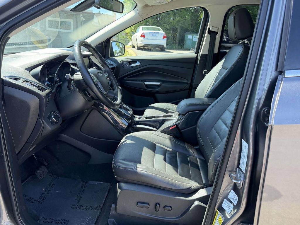 Used 2014 Ford Escape Titanium FWD image 16