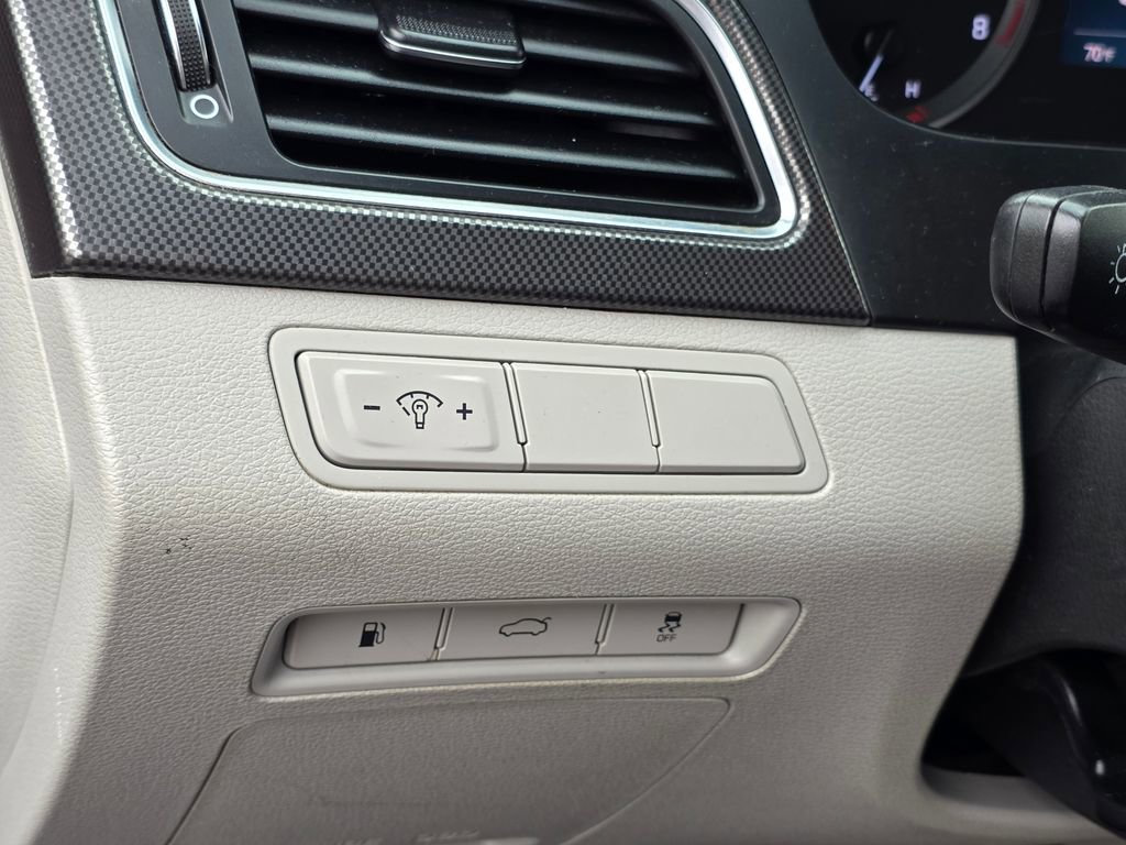 Used 2015 Hyundai Sonata Sport image 14