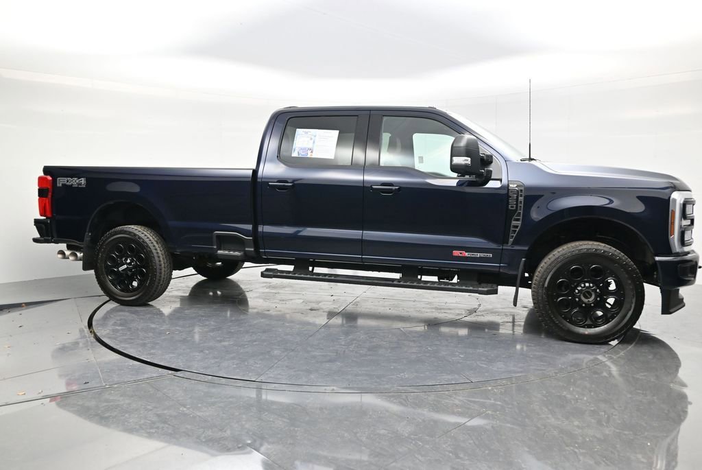 Used 2025 Ford F350 XLT w/ Black Appearance Package image 4