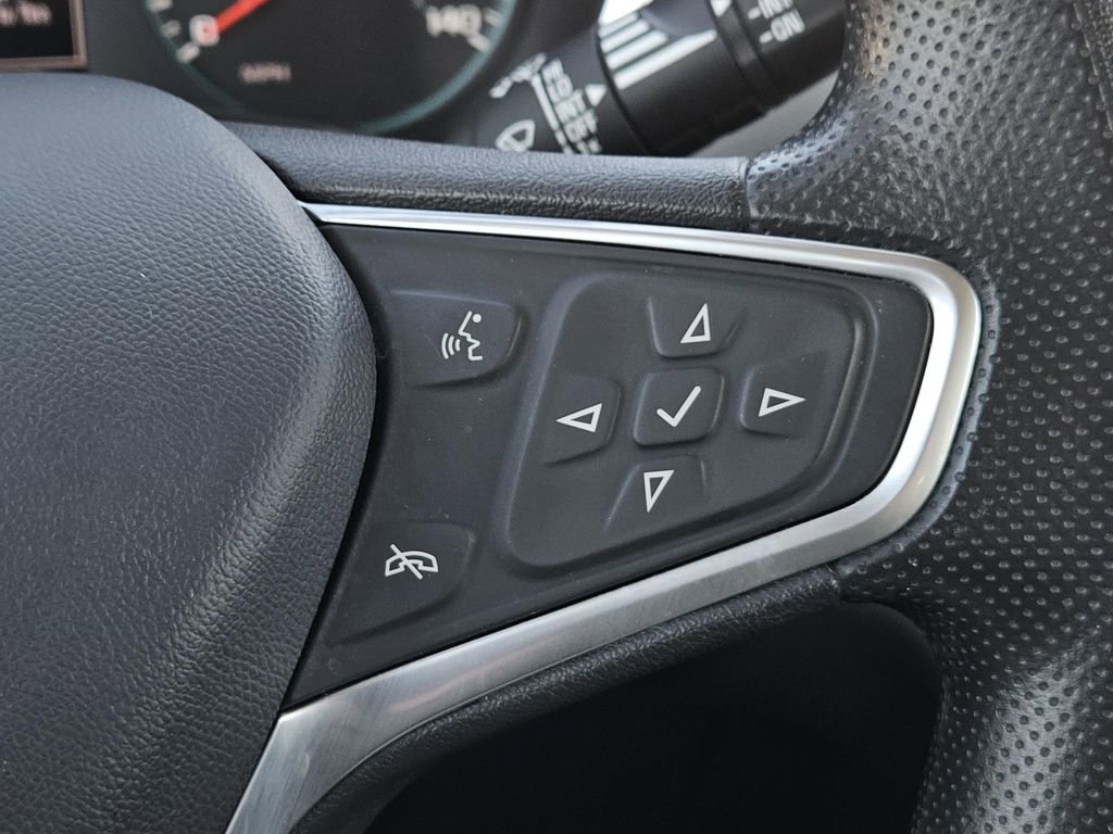 Used 2022 Chevrolet Equinox LS image 21