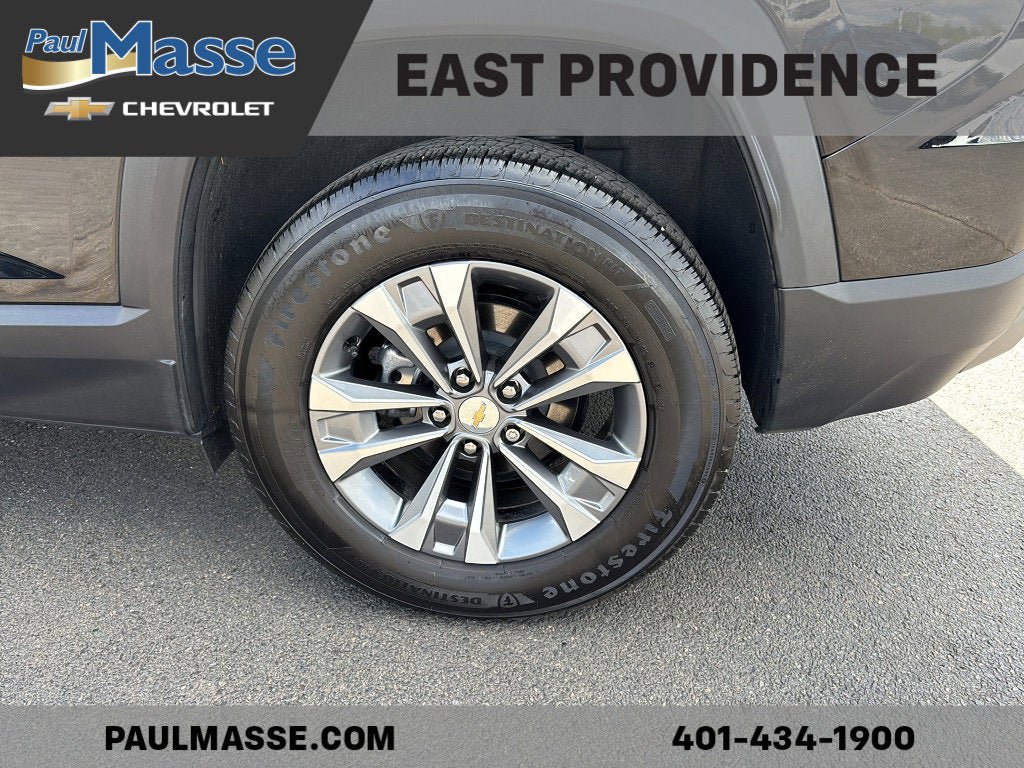Used 2025 Chevrolet Equinox LT FWD image 8