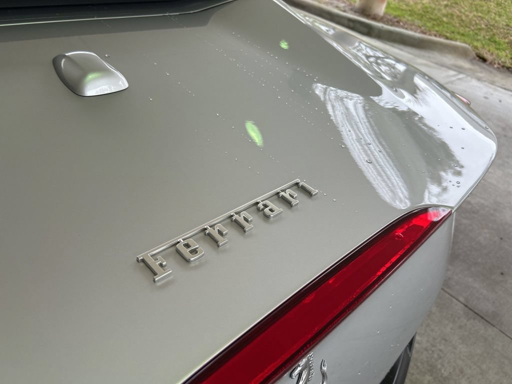 Used 2019 Ferrari Portofino RWD image 33