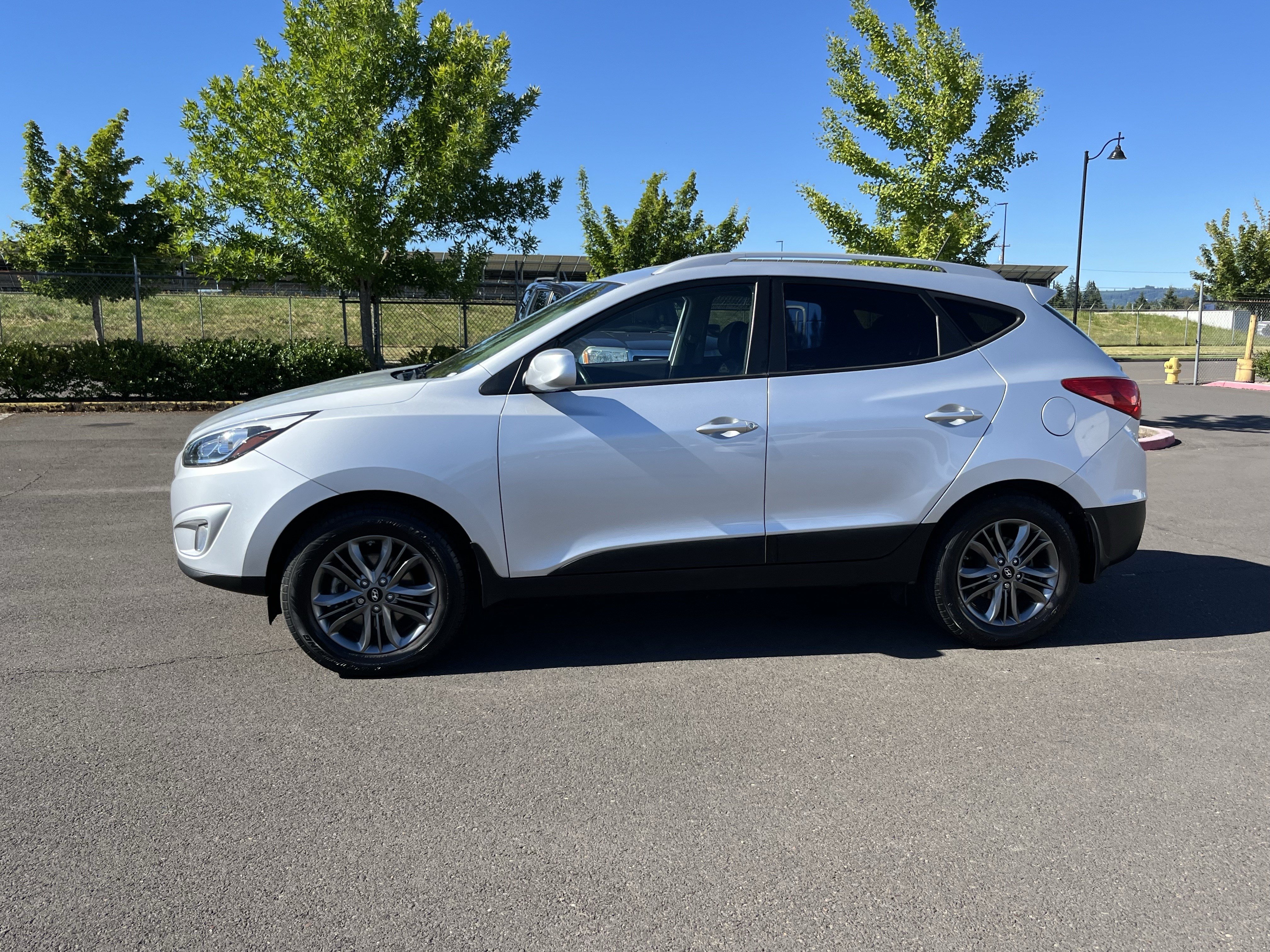 Used 2014 Hyundai Tucson SE AWD/4WD image 2