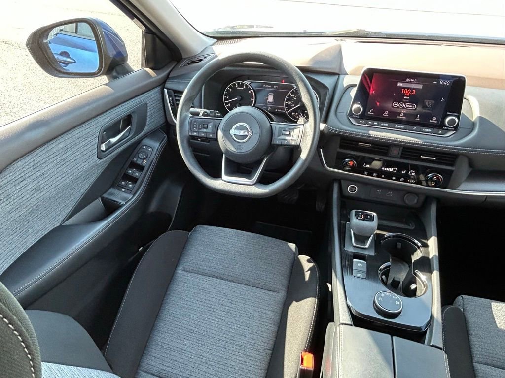 Used 2023 Nissan Rogue SV AWD/4WD image 9