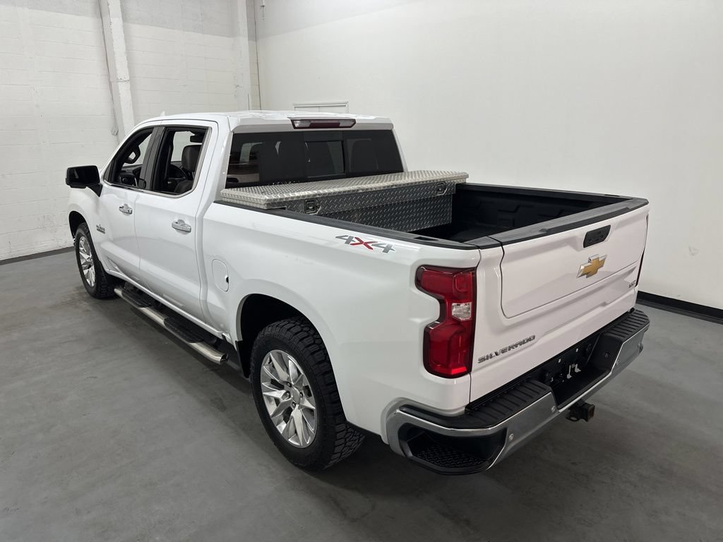 Used 2021 Chevrolet Silverado 1500 LTZ w/ LTZ Convenience Package II AWD/4WD image 18