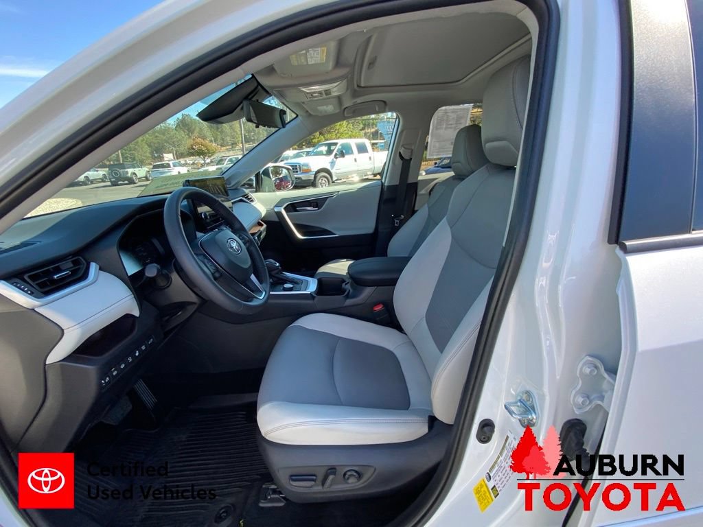 Certified 2025 Toyota RAV4 Limited w/ Advanced Technology Package AWD/4WD image 31