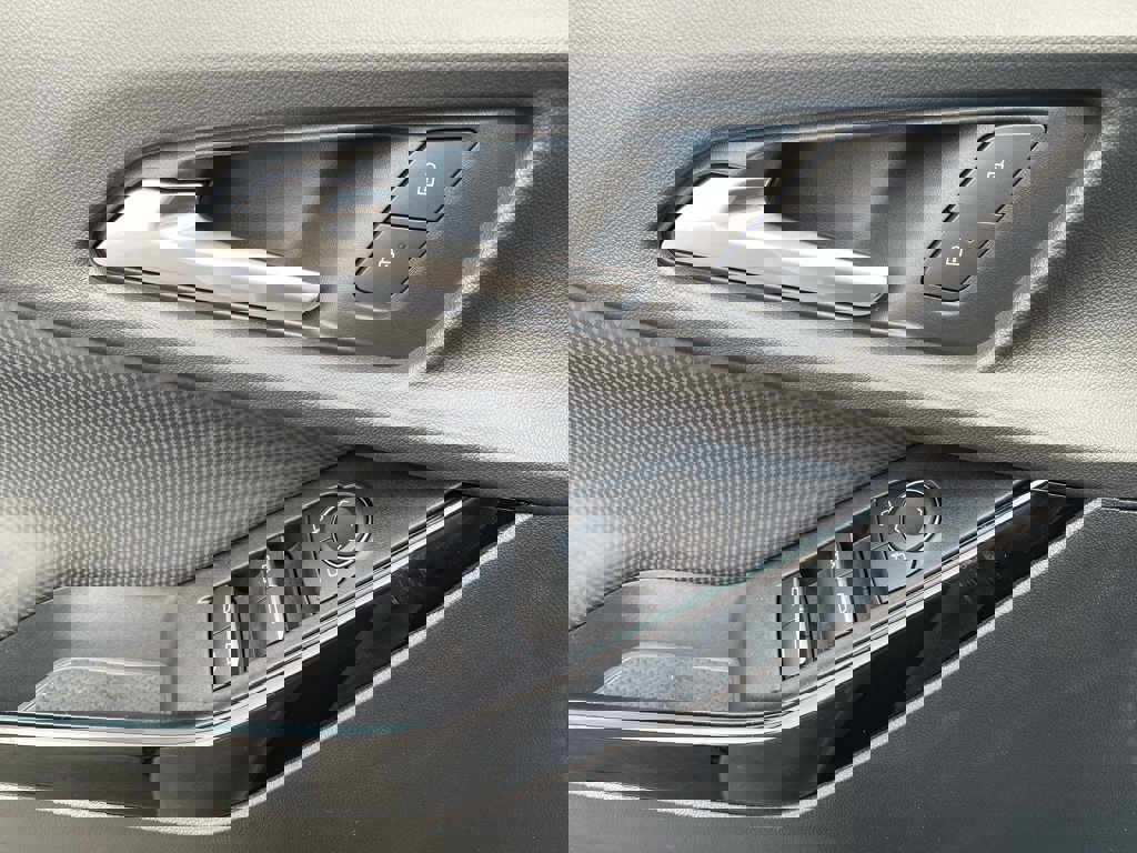 New 2026 Chevrolet Equinox RS w/ Safety and Technology Package image 24