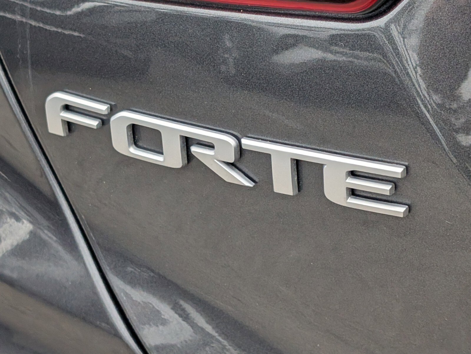 Used 2024 Kia Forte GT-Line w/ GT-Line Premium Package image 17